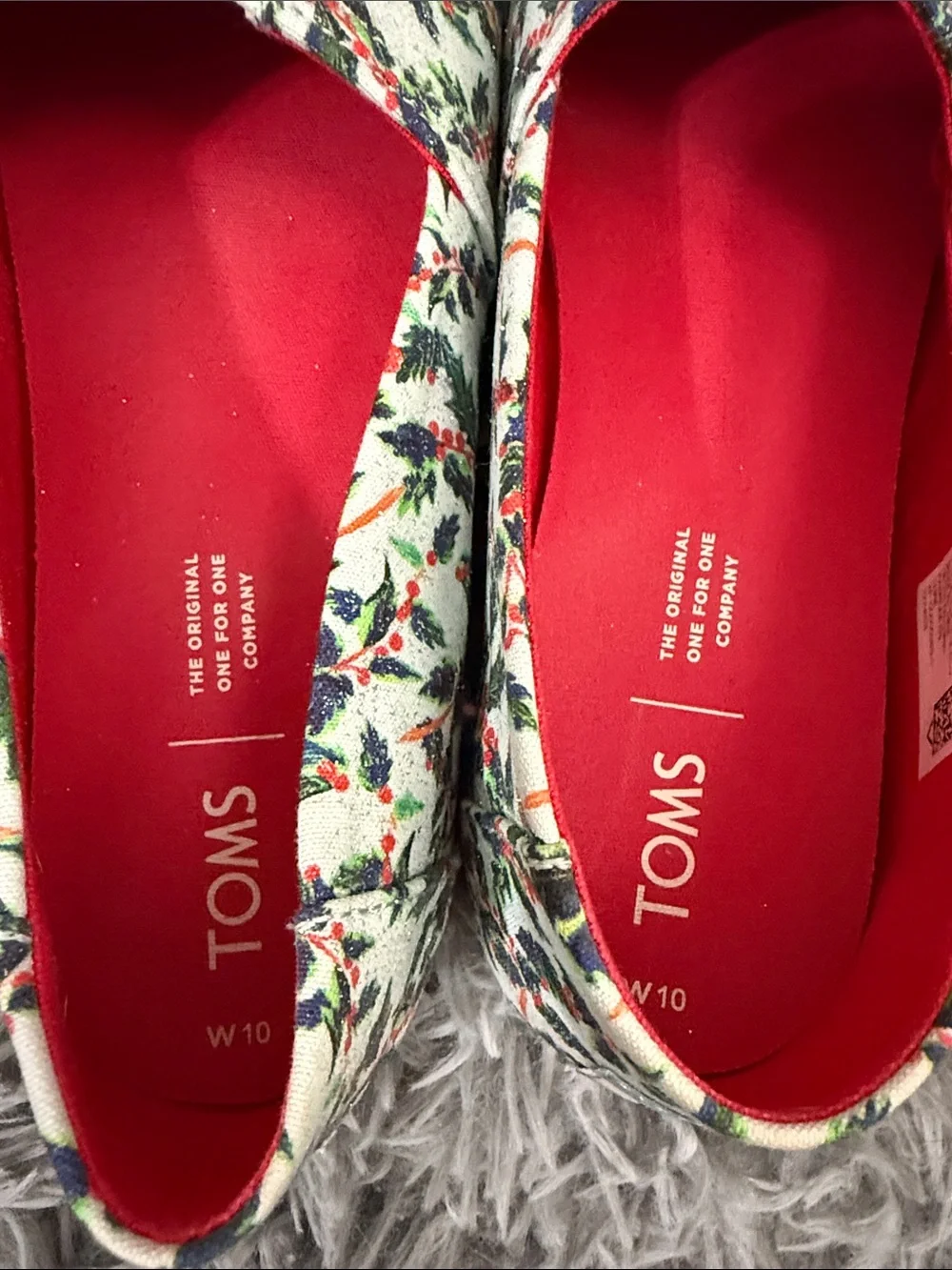 Toms Women's White Slip-On Flats with Red and Green Floral Glitter